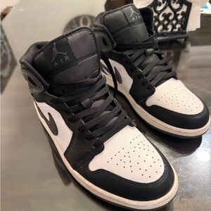 Jordan Men's Black and White High-Top Sneakers